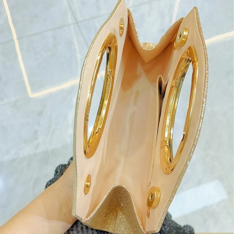 حقيبة يد نسائية جديدة عبر الحد - مراجعة Interior Design News وسعره