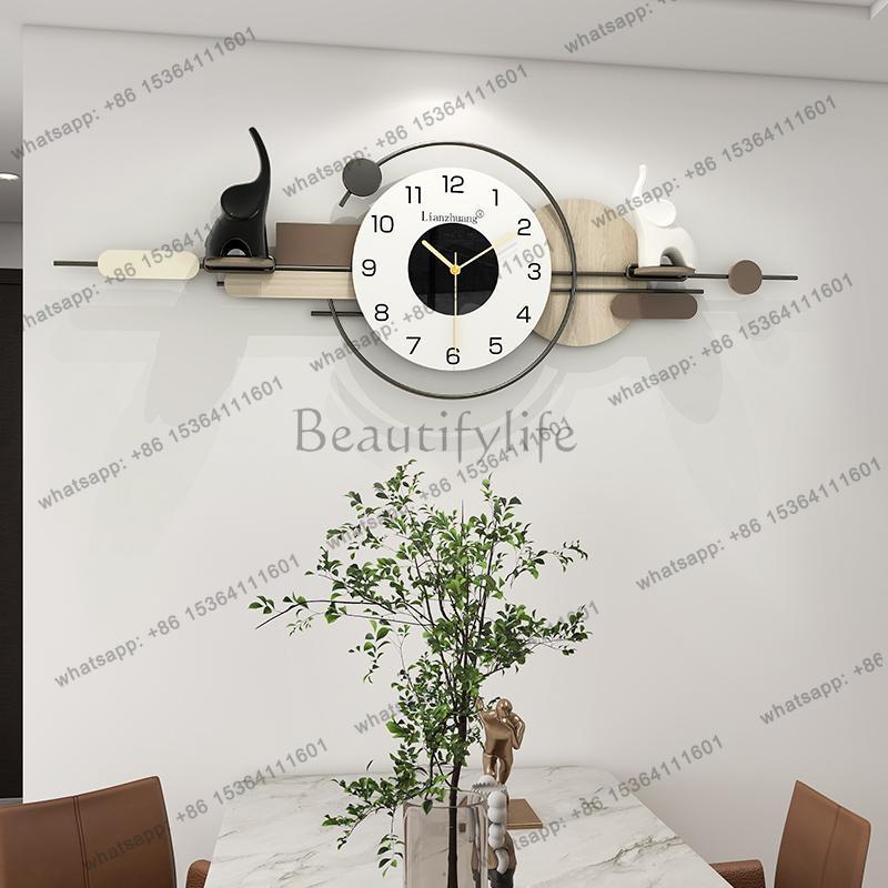 ساعة حائط عصرية بتصميم بسيط وأ - مراجعة Interior Design Organic Modern وسعره